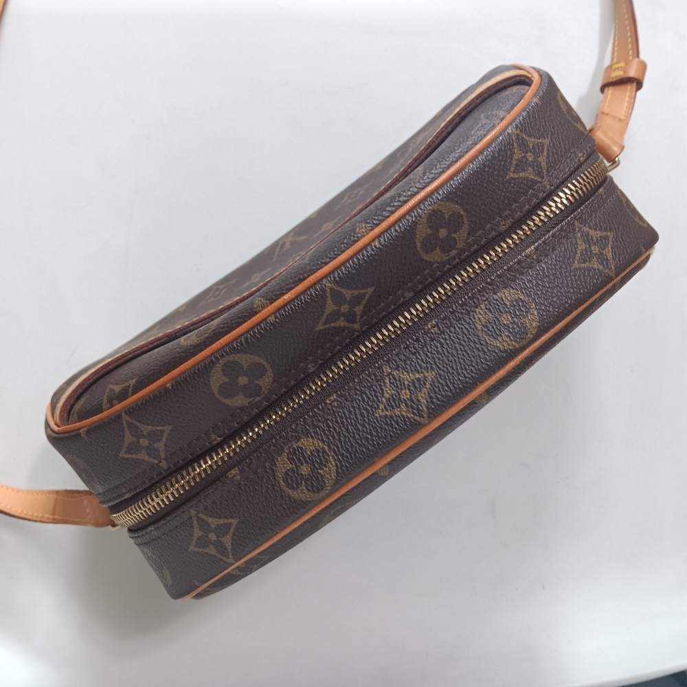 👑 LOUIS VUITTON Blois Crossbody Bag Monogram | Pristine Condition - Picture 8 of 17